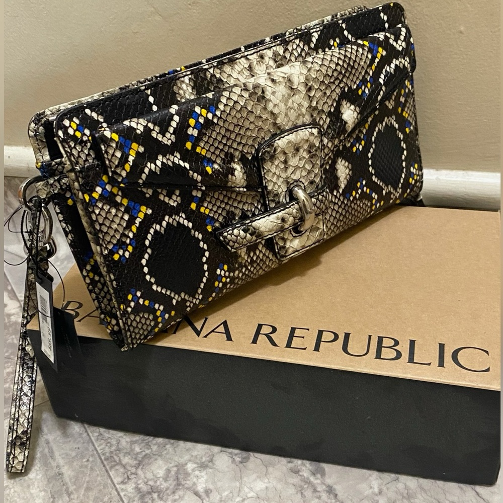 Leopard Clutch